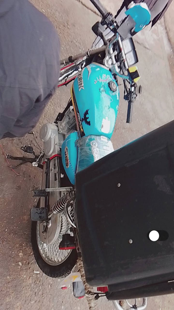دراجه البيع 23محرك شرط فيلس ما مفيلس دراجه مكينه فول شراي اتصل ***********
