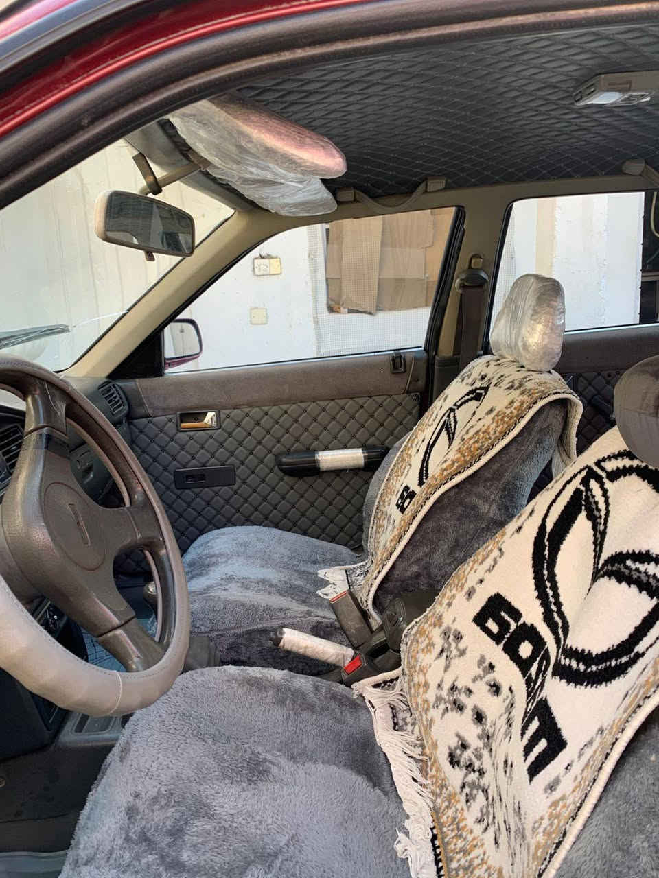 مازدا 1991
مەكینە هەشت و بەخ ٤ جام كارەبایی ئاوێنە كارەبایی 
سەنەوی هەتا ٢٠٣٠ نوێیە هەزە هەتا مانكی 11 ی 2026
یەك جاملخی پێشەوە لای سەكنی گۆراوە 
جەمپەكی خەفیفی پێشی هەیە ئەویتر هەموی بەشەرت گێڕ مەكینە كارەبای هەمو بەشەرت 
سەنەوی بەناوی خۆمە
تەحویل بڕانەوە هەموشتی بەشەرت 
نرخی 39 مەجالی تێدایە
*********** أربيل, العراق
