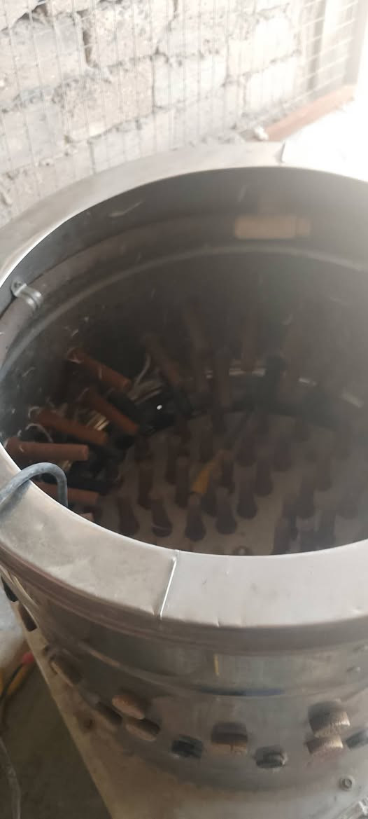 لبيع هلاسه مستعمله نضيف شرط الفحص معه ميزان معه صناديك 7 سعر 270الف بيه مجال قليل كلش ***********خاص مفتوح
