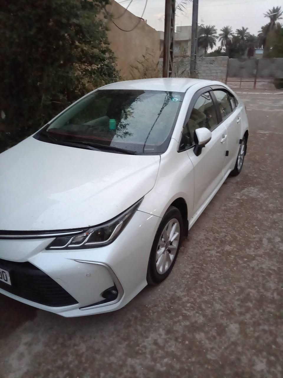 كورولا 20 ساز مكفولة للبيع *********** مكاني واسط ماشيه 80
