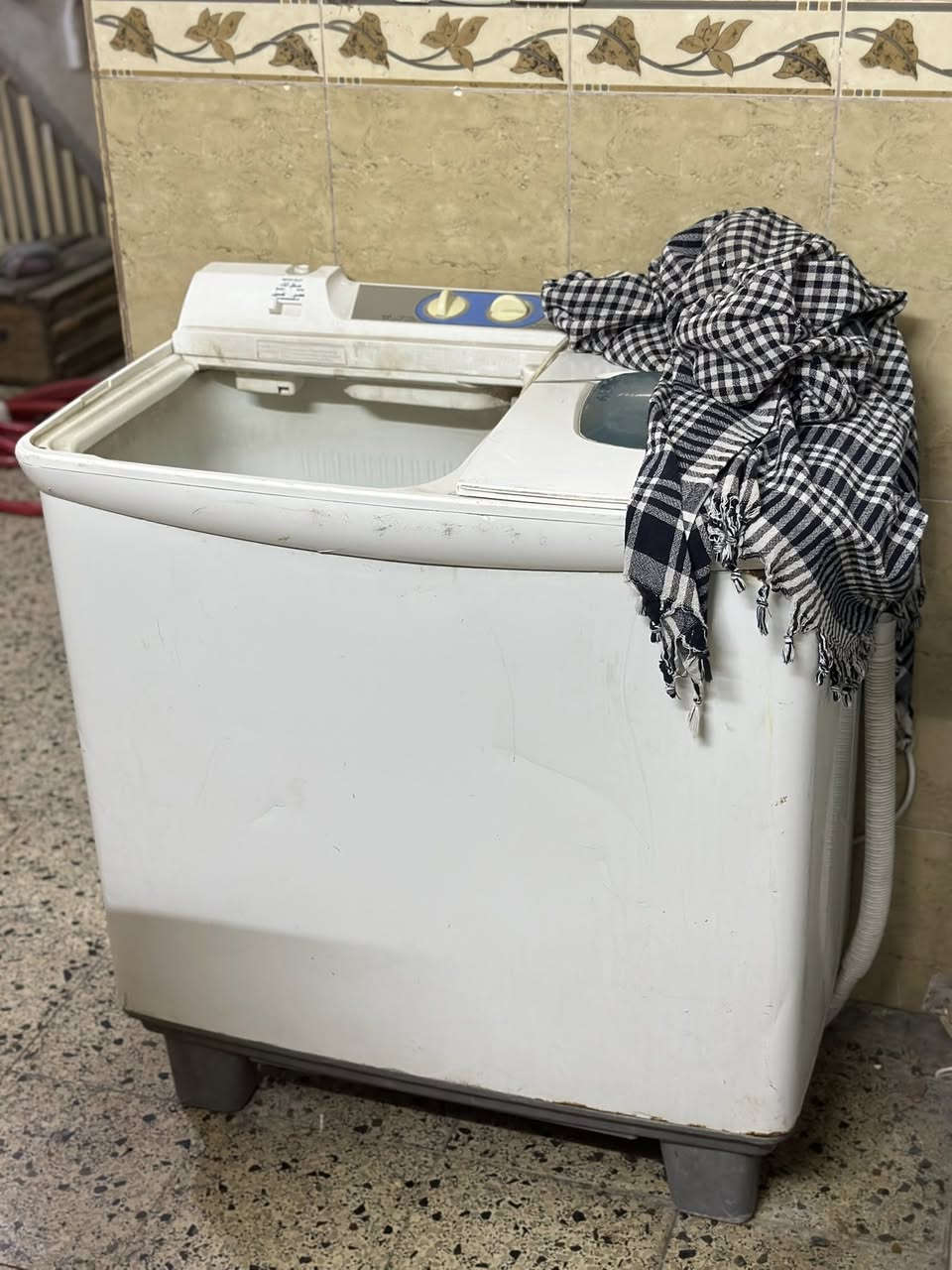 للبيع غسالة ملابس بحالة ممتازة 🔥
غسالة ملابس نظيفة جداً وقليلة الاستخدام، شغالة 100%


**إذا كنت صاحب هذا الإعلان وتريد حذفه لأي سبب، رجاءا أرسل رسالة إلى الدعم الفني**