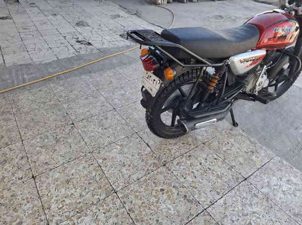 بوكسر موديل 2020 مرقمة بغداد دراجة حلوة ونضيفة حلة من الصور ومابيهة اي نقص سعرهة 1700 الشراي يخابر ***********
