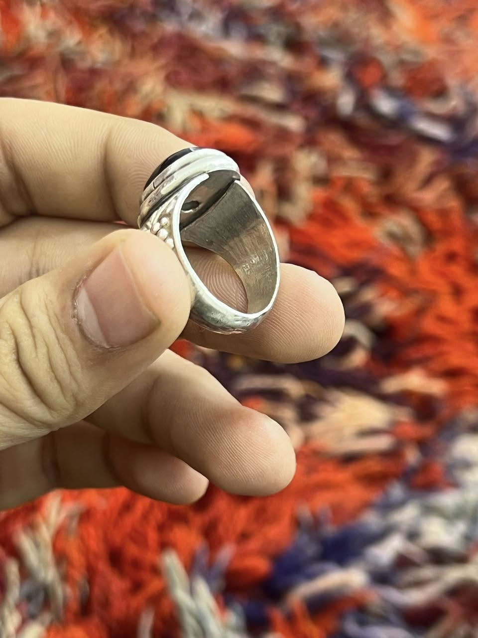 اسليماني عينتين صريحه صياغه ثگيله
العنوان 👉🏻 البصره مشراك القديم توصيل ماكو 
السعر 👉🏻 75 بيه مجال حك الجيه 
***********
