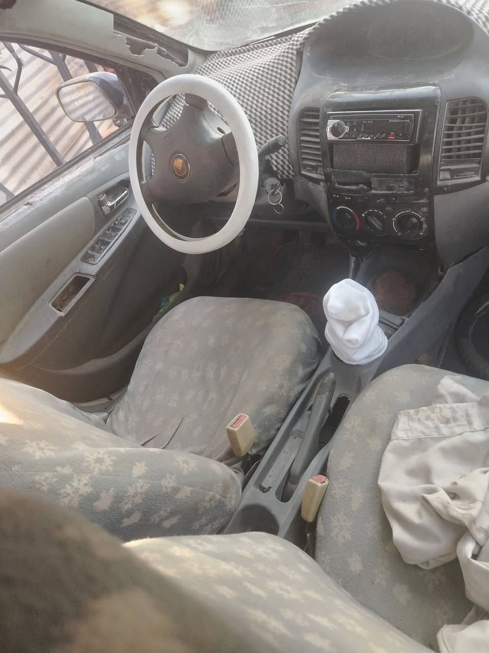 للبيع موديل ٢٠١٢ رقم بغداد جاهزه شغاله محرك مكفول كير مجفت جديد صدر جديد اذان محرك جديد رقم بغداد بدون تحويل مطلوبه للمصرف ما عليه إشارة حجز سنويه ضايعه بيه واجهة مرور فقط السعر ٨ ورقات العنوان بغداد قريب عالسريع الدولي الاتصال ***********
