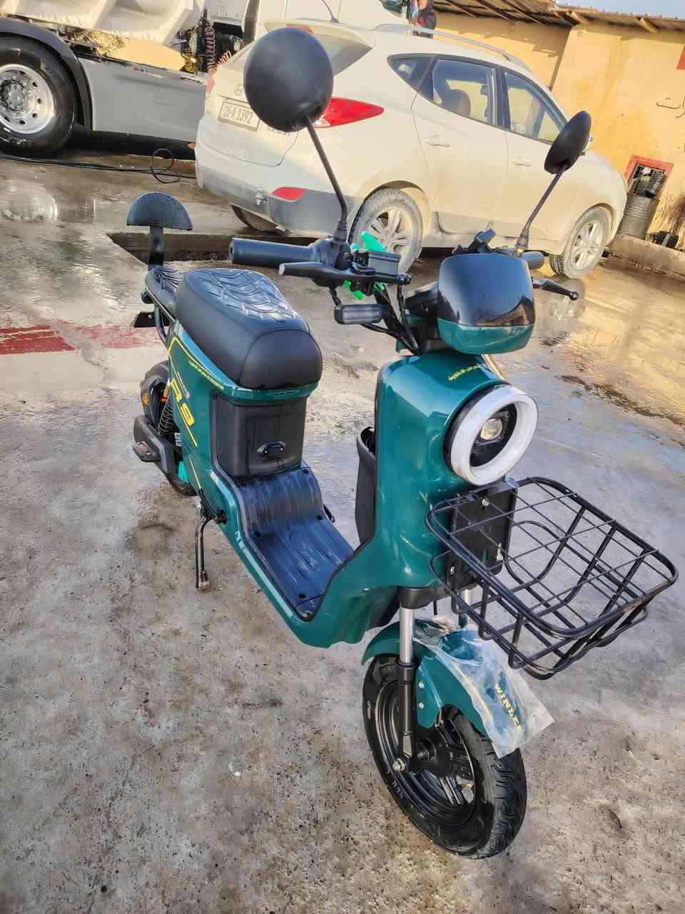 السلام عليكم  
- ماطور شحن R9 للبيع السعر (600) وبي مجال قليل 
- يرهم مراوس بموطور بانزين فقط ملاحضه حسب القناعه 

العنوان  الساحل الايسر-قرية عويجيله 
اتصل على-***********
