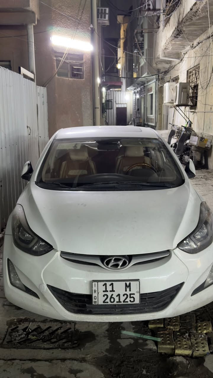 سلام عليكم
النترا موديل 2016 
وارد خليجي 
حجم المحرك 1800
كير 6 نمر 
مواصفات السياره العاديه 
فتحه 
لايتات لد 
تحكم ستيرن 
اني مغلف الكشنات والارضيه جلد 
البجم كله زنون مسوي 
ادامه للمكينه ومنظومة البانزين
 ادامه لصدر السياره كامل 
مازدات جديده 
ادامه للتبريد 
السياره بيها صبغ هلال الجاملغ الخلفي اثر ضربه 
و صبغ ع كد دائره صغيره با بنيد بسبب سوء غسل وكع الصبغ وصبغتها دائره صغيره 
السياره ماشيه 105 الف 
سعرها 132 وبيها مجال 
***********
