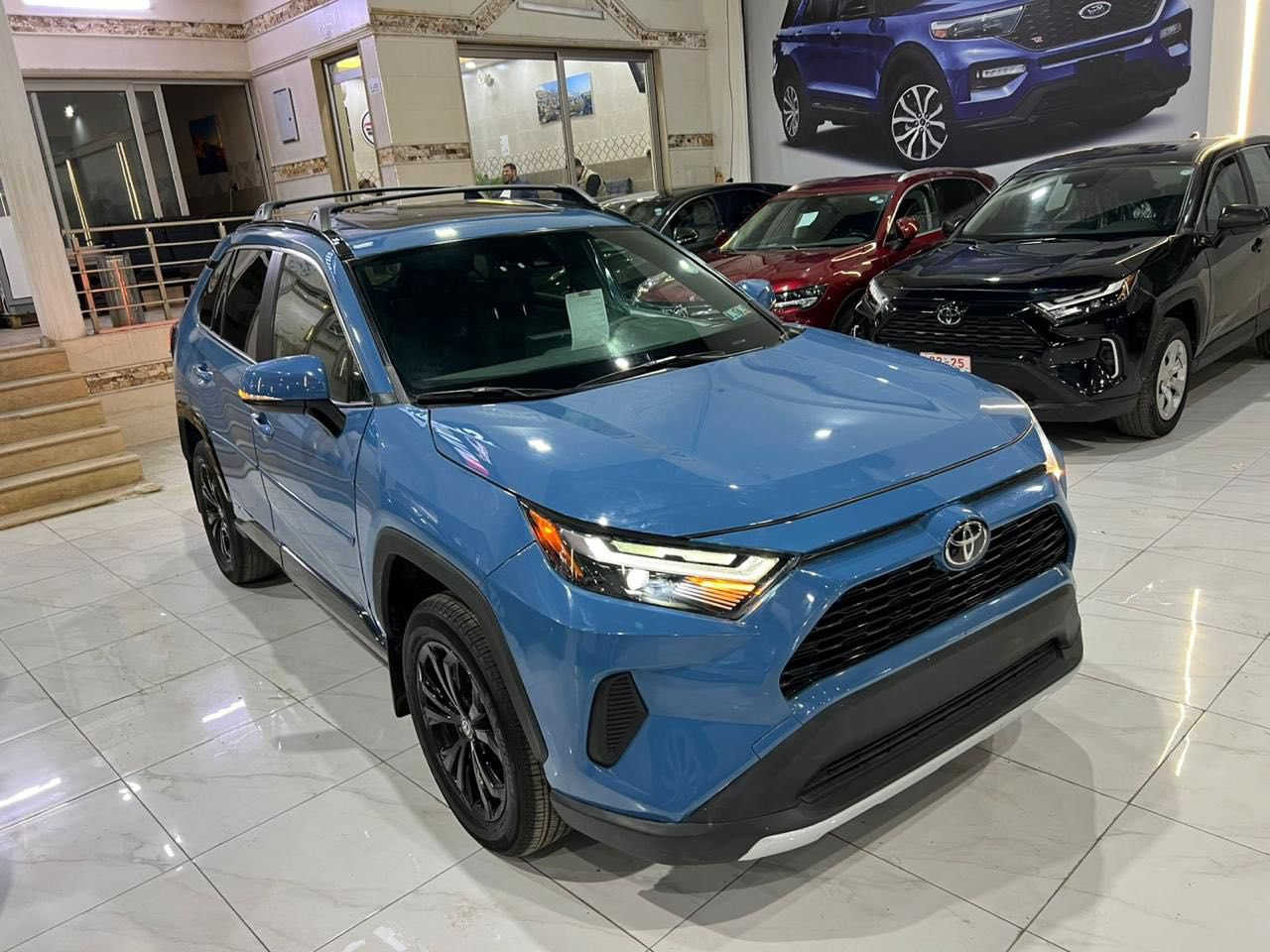 السلام عليكم
ToyoTa RAV4 , HYBRID SE
موديل 2023 محرك 2500 

Seفول مواصفات 🔥

هايبرد و بانزين 

جملغ صبخ 

بجم كبس و خلف كبس + بدون اي دواخل 

ماشية 23 الف + كير و محرك شرط 

ويل سبورت +حساسات +تحكم ستيرن 

دخول ذكي +بصمة تشغيل + فتح الصقف 

دبل اكسل + كشن بارد و حار + كشن كهرباء + 
هاندبريك بصمة 

الرقم و واتس اب : ***********

السعر : 238$ و مجال
