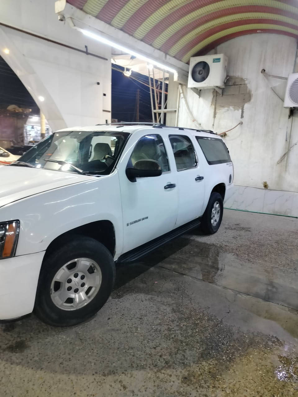 يوكن طويل 2007 باسمي 
رقم بغداد 
بديها مثل ما واضح بالصور 
بيع مستعجل 
هاتف ***********
