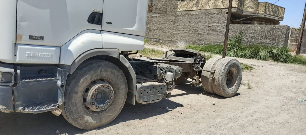 للبيع موديل 2005 مسجل افلات سنويه ساقطه يبيع واقع حال كير جديد ماكينه كائمه فار يطق سعرها 40 وبيها مجال مكاني بغداد سبع البور ***********/***********

