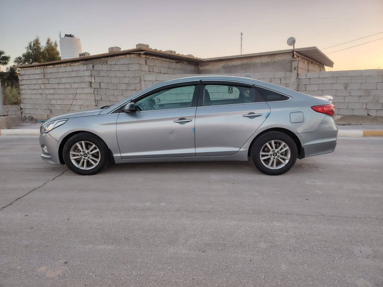 سلام عليكم سيره نوع سوناته   2015 وارد امريكي حادثه بس بنيد تبريد شغال حداديه جديد ايبل واحد السياره ماكينه 2400 سعر 118 وبيها مجال العنوان كربلاء عقد مرور ***********
