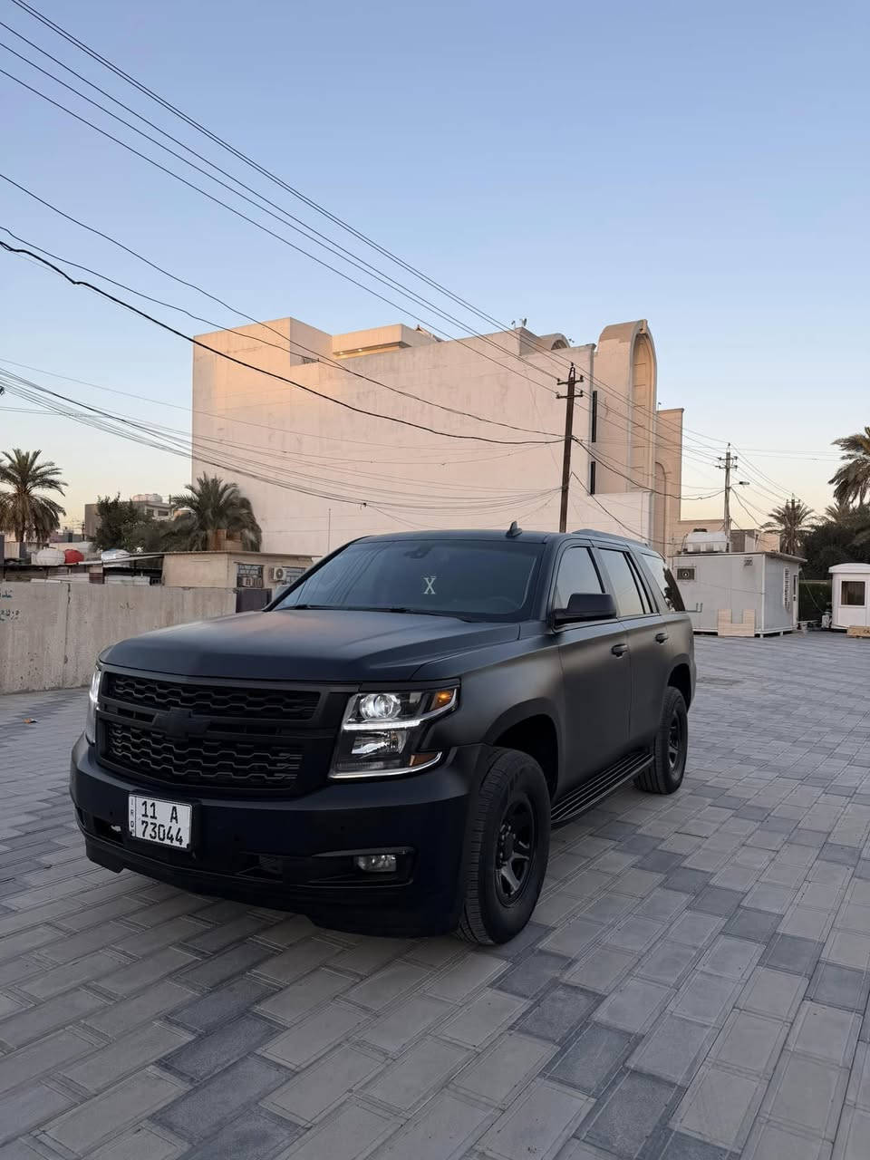 السلام عليكم  
للبيع فقط وبسعر مناسب 
تاهو 2017 فدرالي  
داخل كشنات منفصل فول  سيرفس كامل بدون نقص 
ماشية 45 الف فقط حقيقي حادث جاملغ وباب ومحولهة طافي  
السعر 258
العنوان بغداد حي الجامعة  
موبايل ***********
