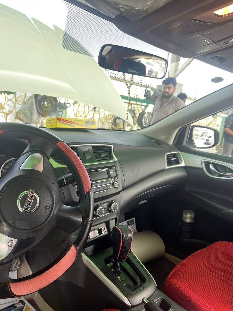 نيسان سنترا وارد صيني
موديل 2024

ماشيه 29
رقم اربيل 
وكاله من المعرض 

سنويه تنتهي 2029

مكفول من كل شيء 

بيها ضربه بالدعاميه ضربه خفيفه جداً وموضحه بالصوره ما واصله لا حديد ولا شيء 

السعر 125وبيها مجال

بيع مستعجل
***********
