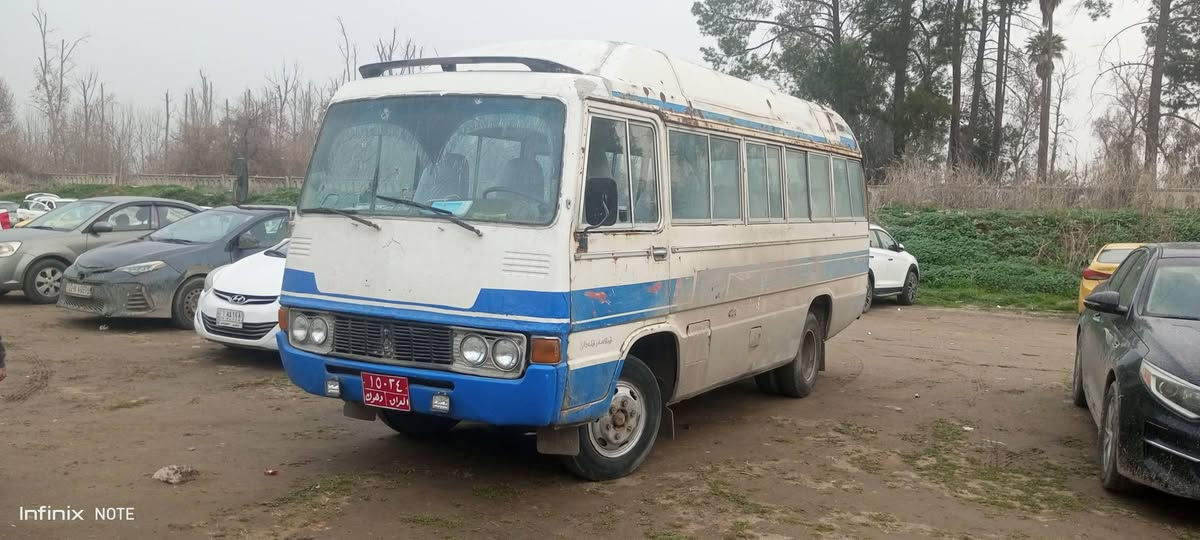 كوستر للبيع محرك كيا بي بخار قليل بدون تنقيص كير شرط رقم دهوك شرط الوكاله والتحويل مكاني موصل الأيمن السعر 5 ملايين وبيها مجال قليل 
استفسار اتصال على رقم ***********
