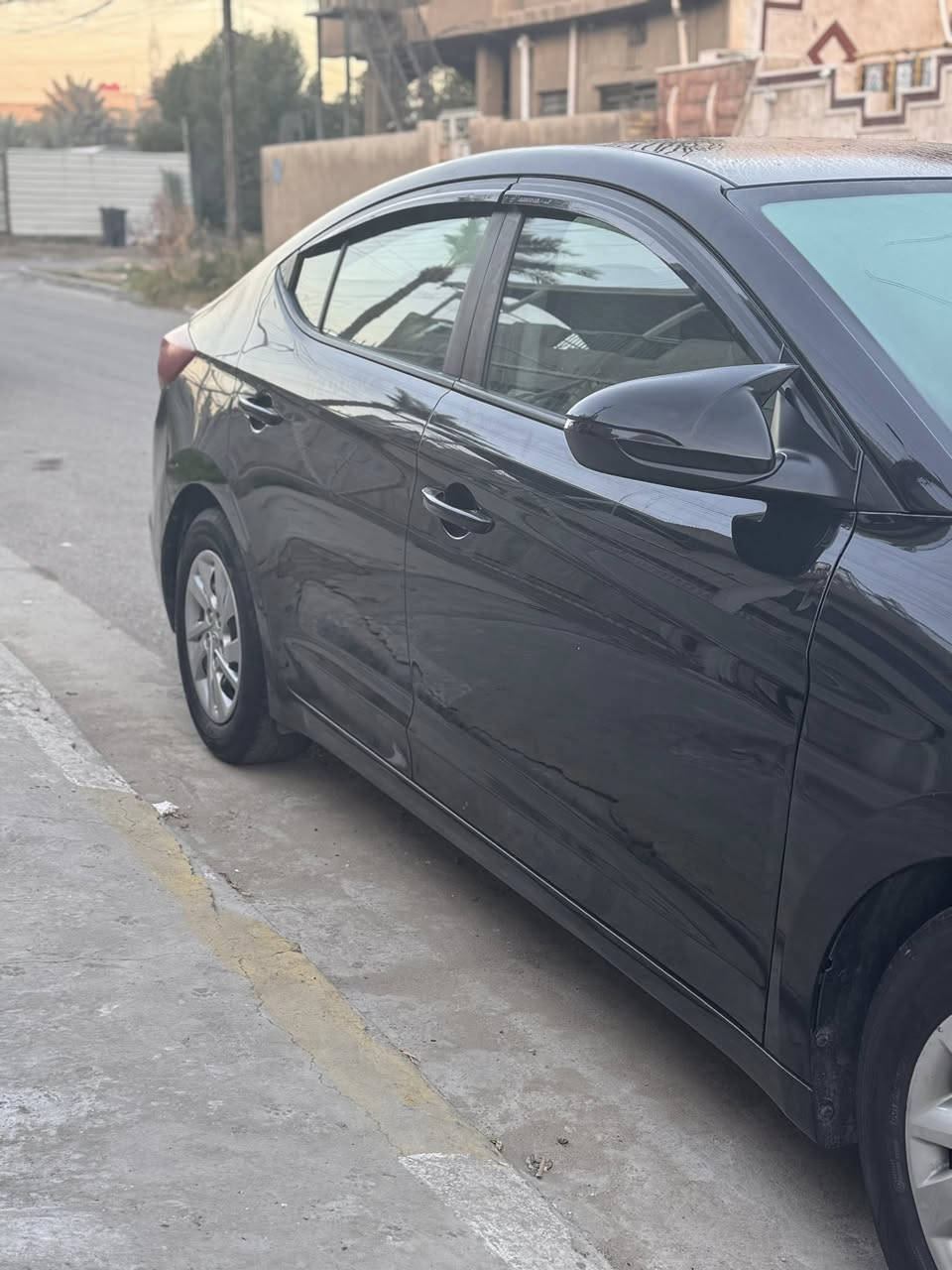 يارب العالمين يا الله 
النترا SE 2019
بدون ايرباك مواصفات عاديه 
كير At
مكينة 2000 دوش 
صبغ جاملغ و بنيد بدون دواخل وباب خلفي وشبر بجاملغ الخلفي جوه قبق البانزين رقم اربيل 
ماشية 51 mi
مستعجل بالبيع (سعر )١٢٠  بيها مجال قليل
🏘️ المكان بغداد حي العامل 
📞***********
