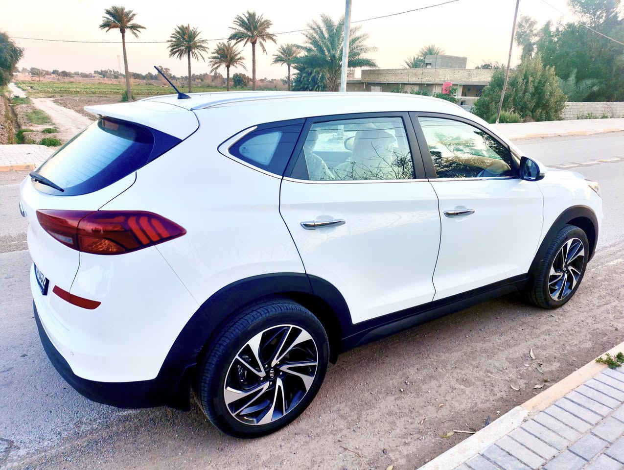 #اللهم_صل_على_محمد_وال_محمد
توكسان موديل ٢٠٢١
وارد خليجي 
رقم اربيل دولي 
بصمه تشغيل وابواب 
اشاير ترحيب بالابواب وبالمري
لدات امامي خلفي
تحكم لايت عدسة 
كشانات الامامية كهرباء 
ثلاث مودات قيادة
اشاير بالمري وشفط 
مكينه ٢٠٠٠ دوش
حساس امامي خلفي 
شاشة كبيرة وكأمرة خلفية وامامية
شحان واير لس ابل كارب بلي
تبريد قطعتين امامي خلفي 
ماشية ١٠٥ الف كيلو 
سيارة جديدة ومكفولة من الضربة والصبغ بيها بارد مأشر عليه بالصور على وضع الشركة وجاهزة من كلشي ترايها زيرو عزلها ونعومتها معروفة تفرق عن البقية المايعرفلها يتخطى المنشور السعر 203 ورقة بيع او مراوس مكانها بالكوت مركز محافظة للاستفسار ***********
