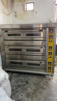 صلاح الدين • فرن ثلث خانات • ميز عجين