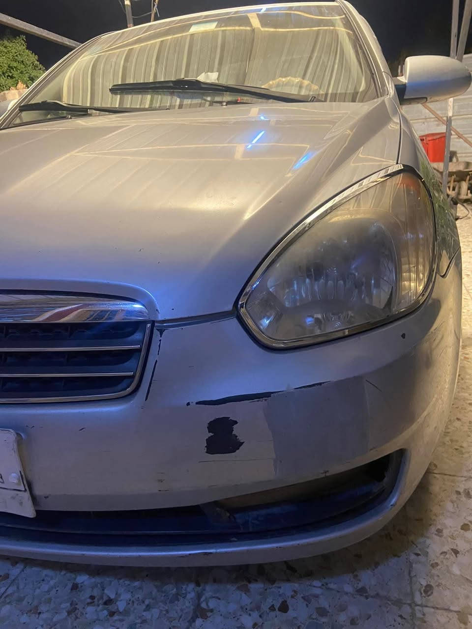 السلام عليكم …
اكسنت خليجية 2009 

محرك 1.6 خير من الله 

السيارة جاهزة تشغل وتطلع مابيها اي نقص

حداديتها مرتبة وزينة 

كهربائيات جاهزة ومابيها اي نقص

كير محرك مكفولات

تبريد ثلج تدفئة 

نسختين سويج مع سنتر شغال

بيها باب خلفية معمرة بدون تكم وجاملغ مثل مموضح بلصورة

غير الي ذكرتة مكفولة من كلشي 

غرفتها نضيفة كلش 

مدوشمة كشن جلد 

رقمها بغداد 
للتواصل على رقم الهاتف 
***********
***********

السعر 85$
