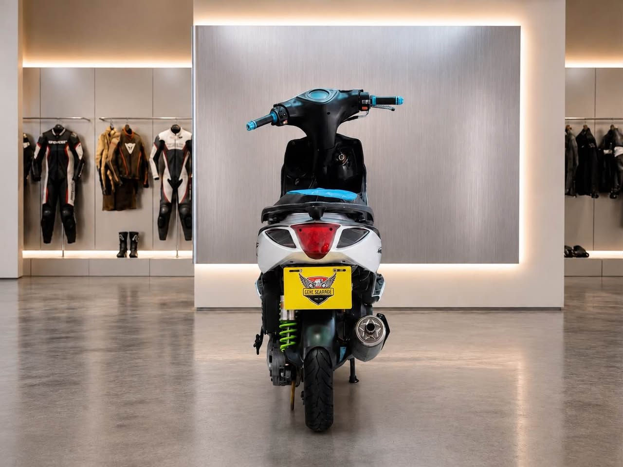 🏍️ للبيع: دراجة ماكس (MAX) موديل مضلع 🏍️
دراجة كلش نظيفة وبدون أي مشاكل، ومجهزه بأعلى مواصفات السبيشل والسبورت:
🛠️ المواصفات:
 المحرك (المكينة): مقواة ومكبرة لـ 55 (عزم وقوة توب).
 سيستم سبورت: الدراجة كلها مقلوبة سبورت SPOR (الصالنصة، السلف، الكابريتر، الكلجات، الويلات، والدبلات).
 الدشبوول: إلكتروني حديث.
 الكهربائيات: 100% شغالة (سلف وهندر).
 التايرات: جديدة زيرو (لوك).
 البريكات: مضبوطة تمام وبدون أي نقص.

📝 ملاحظة: الدراجة ما شاء الله كلش حلوة ونظيفة، وما تحتاج برغي واحد وجاهزة للركبة

💰 السعر والعنوان:
 السعر: 550 $ (أو بيه مجال بسيط)
 العنوان: كركوك - الشورجة - قرب مطعم حمه ناصر

&&<<<&&<<<<<&&&<<<<<<&

🏍️ بۆ فرۆشتن: ماتۆڕی ماکس (MAX) مۆدێلی مضلع🏍️
ماتۆڕێکی زۆر خاوێن، بێ کێشە ، بەرزترین مواسەفاتی سپۆرتی بۆ کراوە:
🛠️ تایبەتمەندییەکان:
 بزوێنەر (مەکینە): گەورەکراوە بۆ 55 (تەواو بەهێز).
 سیستەمی سپۆرت: تەواوی گیانی کراوە بە SPOR (سالۆنسا، سڵف، کابریتەر، کلاجەکان، ویلەکان و دەبڵەکان).
 دەشبۆڵ: ئەلیکترۆنی مۆدێرن.
 سیستەمی کارەبایی: ١٠٠% ئیش دەکات (سڵف و هێندەره).
 تایەکان: لۆک و نوێ.
 برێکەکان: تەواو مەزبووت و بێ کێشە.

📝 تێبینی: ماتۆڕەکە ماشاالله زۆر جوان و پاکە، هیچ نوقسانی و کێشەیەکی نییە و ئامادەیە بۆ لێخوڕین

نرخ و ناونیشان:
 💰 نرخ: 550
 📍 ناونیشان: کەرکوک - شۆرجە - لای چێشتخانەی حەمە ناسر
 📞 ژمارەی مۆبایل: *********** كركوك, العراق

