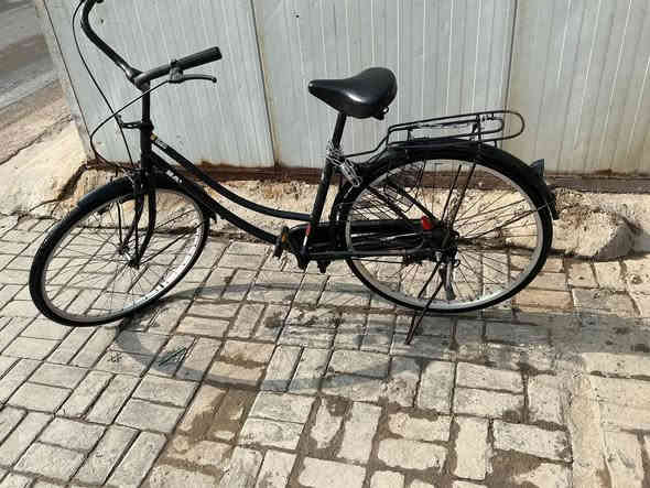 سلام عليكم
بايسكل بناتي للبيع 
حجم 26
مديل 2022
اصلي 
مكفول من جاملق الى الجاملق الخلفي 
مكفول من اي عطل 
بايسكل اصلي ولله مو تجاري 
الشراي يتصل او يطبلي خاص 
رقم ***********
السعر 130 
بي مجال بصيط للشراي 
المكان بغداد الكماليه شارع الصفر قرب مدرسه النابغه 
الي مايندل منطقه الكماليه يتصل على رقم
