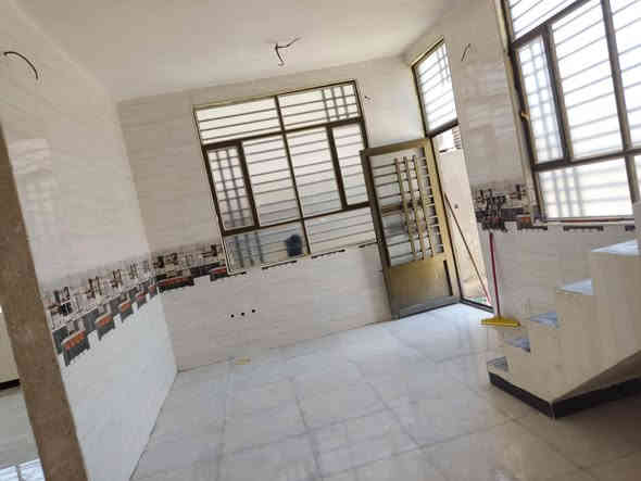 السلام عليكم..
بيت للبيع بأسمي قرب حي العباس بحي الحوارء بجهة طريق الزوار عامود 35
مساحة البيت 130 متر 
بناء حديث مامسكون 
السعر 78
***********
