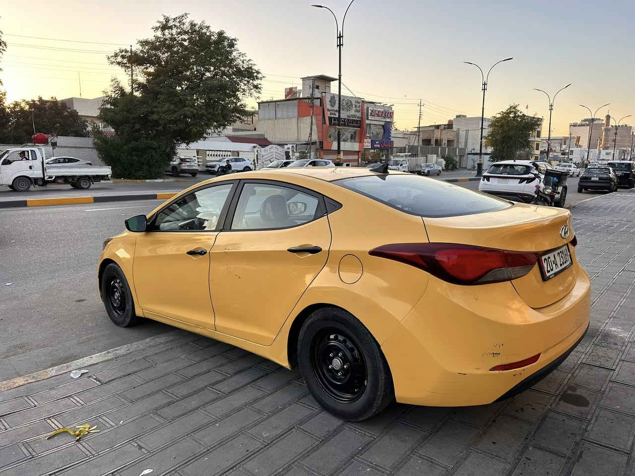 سلام عليكم
الانتره2015وارد كندي
حادثه جاملغ امامي بدون دواخل
كير مكينه خير من الله 
تبريد منضومه جديده اني شاده
مكان بغداد الكاضميه 
سعرر 95$
***********
