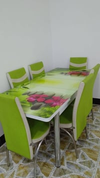 ميز طعام • طاولة سفرة