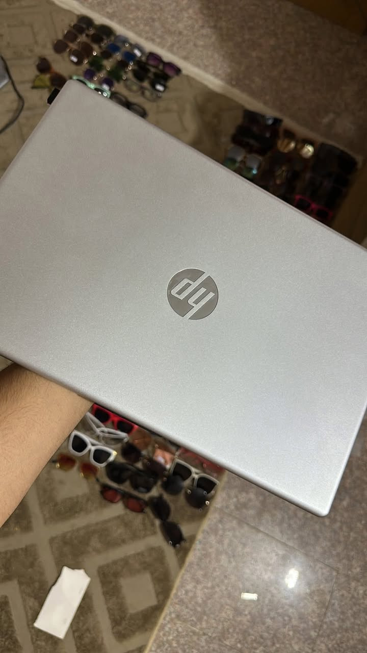 لابتوب HP مستعمل (3 مرات فقط) 
بحالة ممتازة 
نظافة 100‎%‎ 
Core i7 1355U (13th) 
كارت شاشة مدمج intel IRISxe 
Ram 16GB (DDR4) 
1TB M.2 
مع جنطة وماوس اصلي 
مكاني بغداد - حي القاهرة
0774453779
900 الف وبي مجال


**إذا كنت صاحب هذا الإعلان وتريد حذفه لأي سبب، رجاءا أرسل رسالة إلى الدعم الفني**