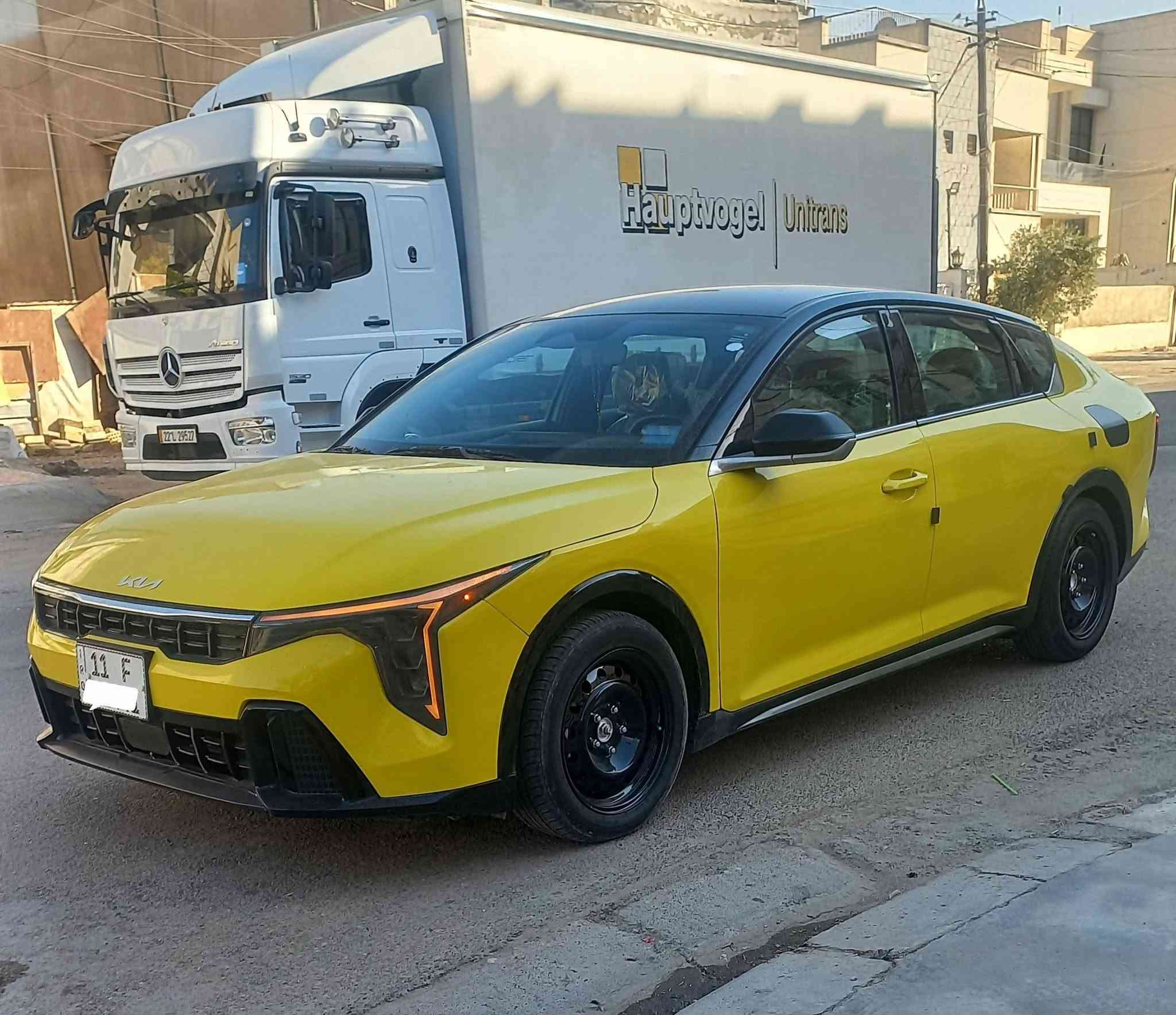 السلام عليكم كيا K4 موديل 25 جيتي لاين عد الفتحه حادثها كما موضح بل صور وسونار 
مكينه 2000
 ماشيه 13
ترقيم جديد بغداد خصوصي (بسمي) 
 السعر 158
العنوان بغداد 
اخوان لي يريد يعامل عل سياره مو ينطي سعر بكيفه يتصل ويشلع عيوني واني بخدمتكم
***********
