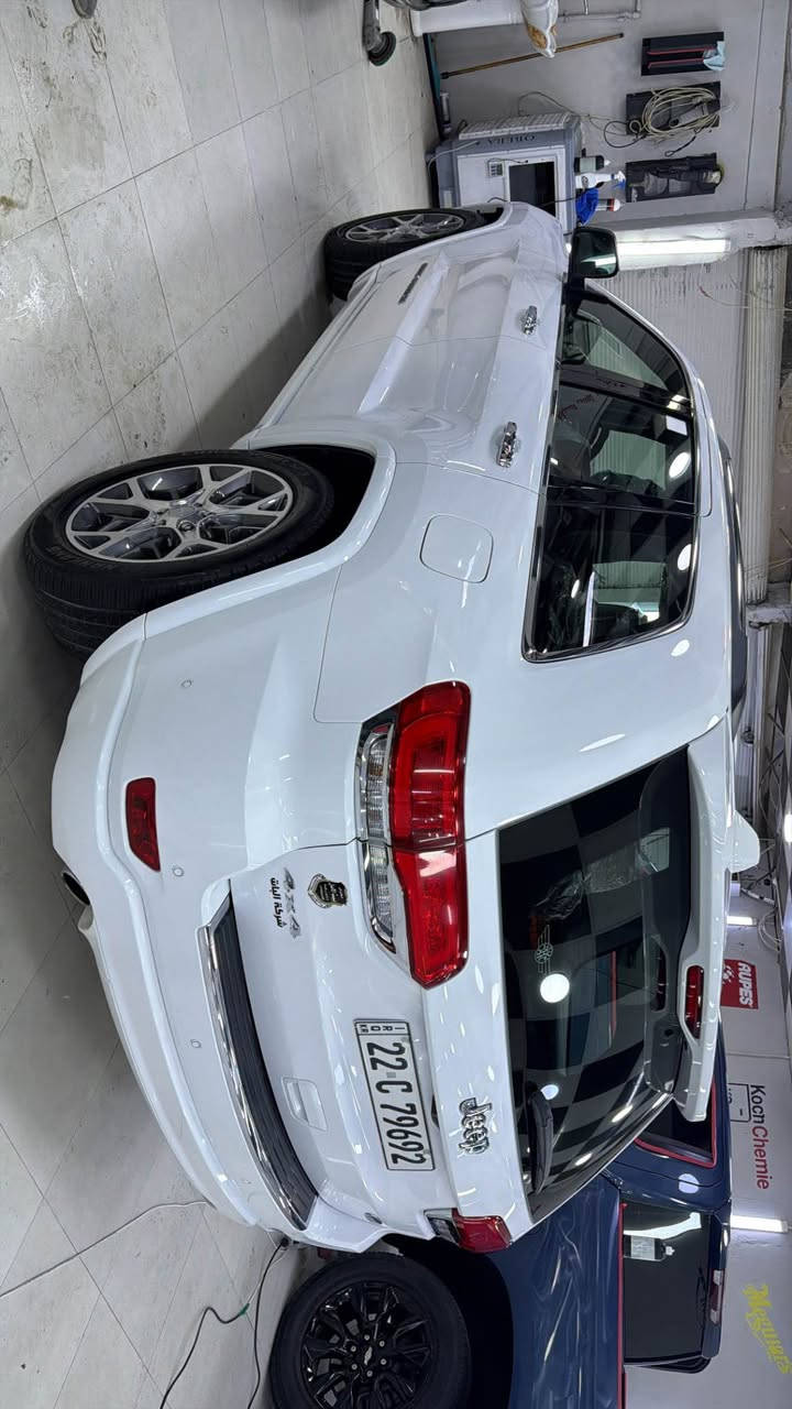 سلام عليكم للبيع جيب اوفر لاند موديل ٢٠٢١ 
سياره واريد خليجي وكاله هارلم 
مواصفات فول فول حته دعاميه اماميه رادار 
كلين تايتل بدون صبغ بدون تعديل بدون شخط 
لاستفسار *********** كركوك, العراق
