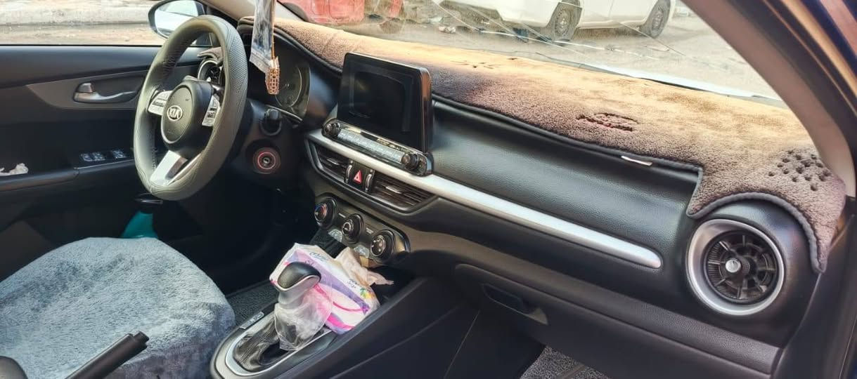 سلام عليكم كيا فورتي لبيع موديل 2021 سياره بيها صبغ بل بنيد وبل باب سائق مبدل وبي صبغ وبيها كلير بل باب خلف سائق و جاملغ ايسر سياره رقم بصره معوقين بعد سنه وصير حره سياره نص فول مكينه كير حداديه مكفولات تخم تاير سياره سعر سياره 120 وبيها مجال لشراي مكان بصره رقم الهاتف ***********
