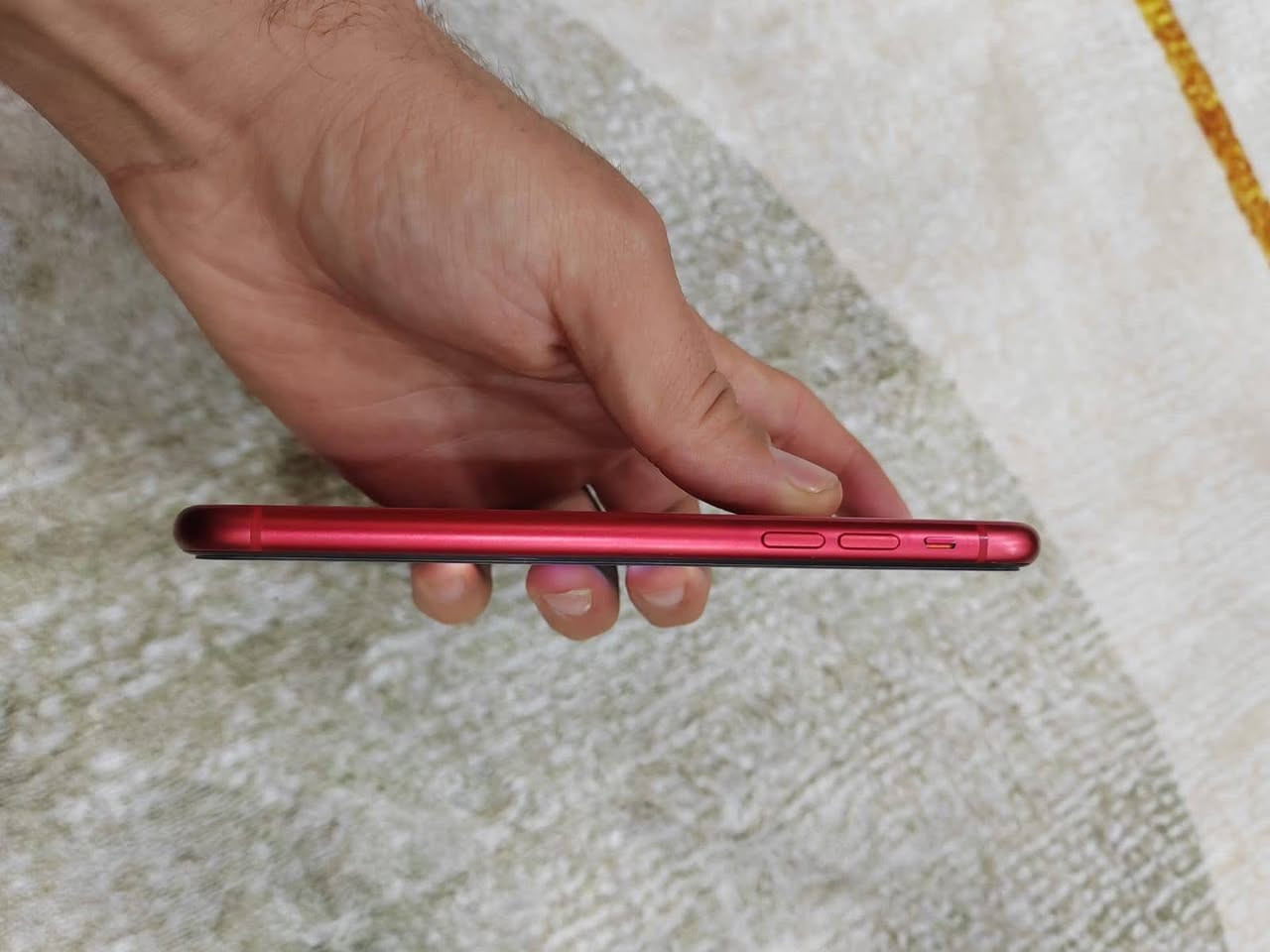 السلام عليكم
انتيكه 

ايفون 11 امريكي 

ذاكره 128 

بطاريه 95 

الجهاز وتر بروف وفحص حاسبه 

وين تريد اروح وياك بس لا تجرح احساسي 

كفاله عامه حتى تحديث ما محدثه 

بعده على تحديثه القديم 

السعر 250 ارخص جهاز بالسوك 

على عناد الي مبدل شاشه وبطاريه ويريده 250 

بغداد مدينة الصدر


**إذا كنت صاحب هذا الإعلان وتريد حذفه لأي سبب، رجاءا أرسل رسالة إلى الدعم الفني**