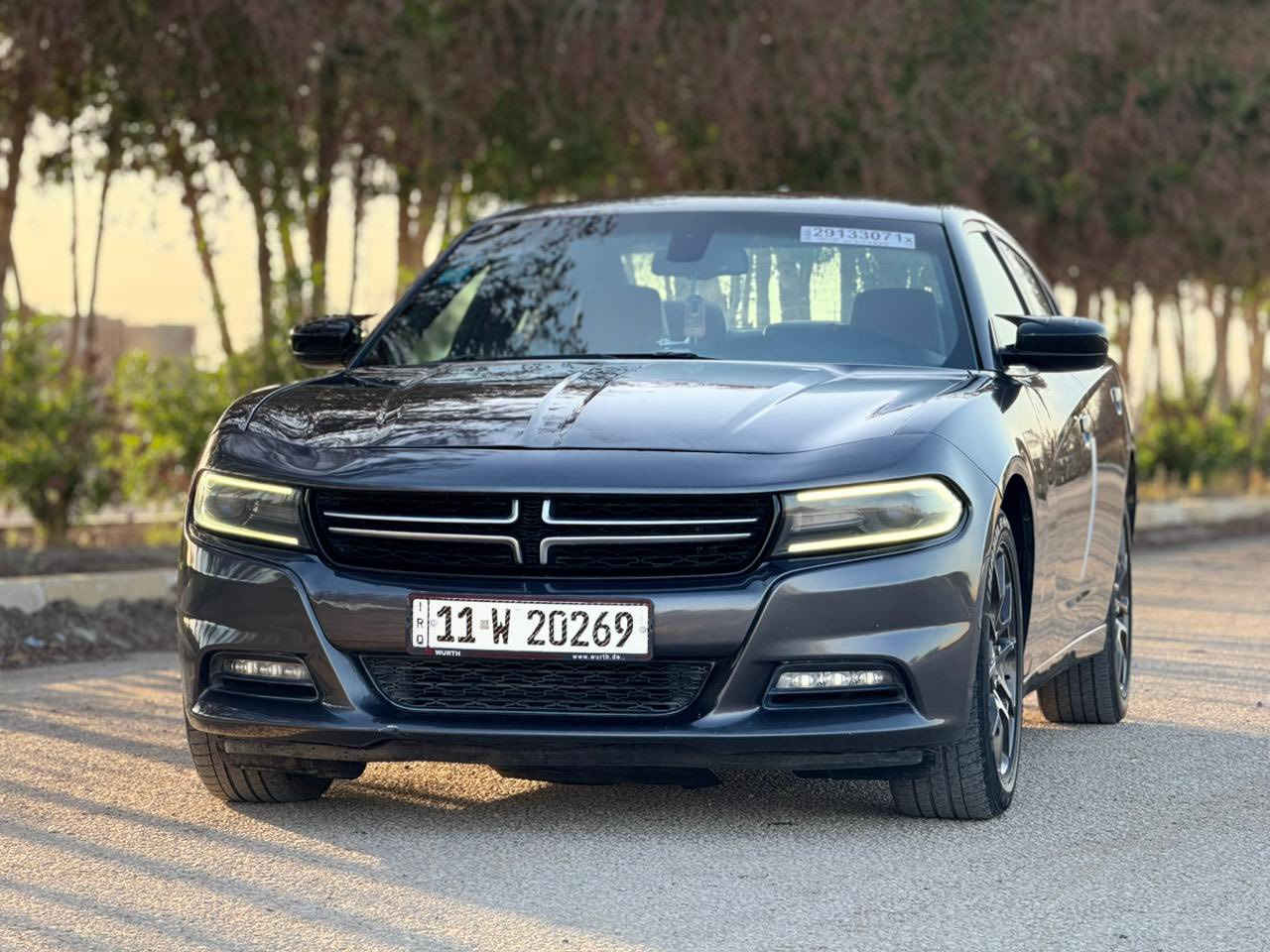 السلام عليكم 
جارجر ١٩ للبيع فقط 
السياره حادثها بل منشور و بيها سونار هم بل منشور 
السياره بيها صدر جديد و تخم تاير جديد 
السيار فور ويل عارضها ١٧٠ $
***********
