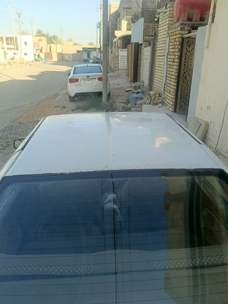 سلام عليكم اخوان بيجو 405 للبيع موديل 2013 رقم بغداد بسمي مكفوله من الصبغ ماعدى نص جاملغ خلفي فقط عوزه ترتيب شويه موضح كلشي بالفيديو مكينه وكير مكفولات تبريد تدفئه شغالات ترايك وين ميعجبك السعر 32 وبيه مجال مكان السياره ‏‪كربلاء طويريج هاتف ‏‪***********‬‏ سيد علي
