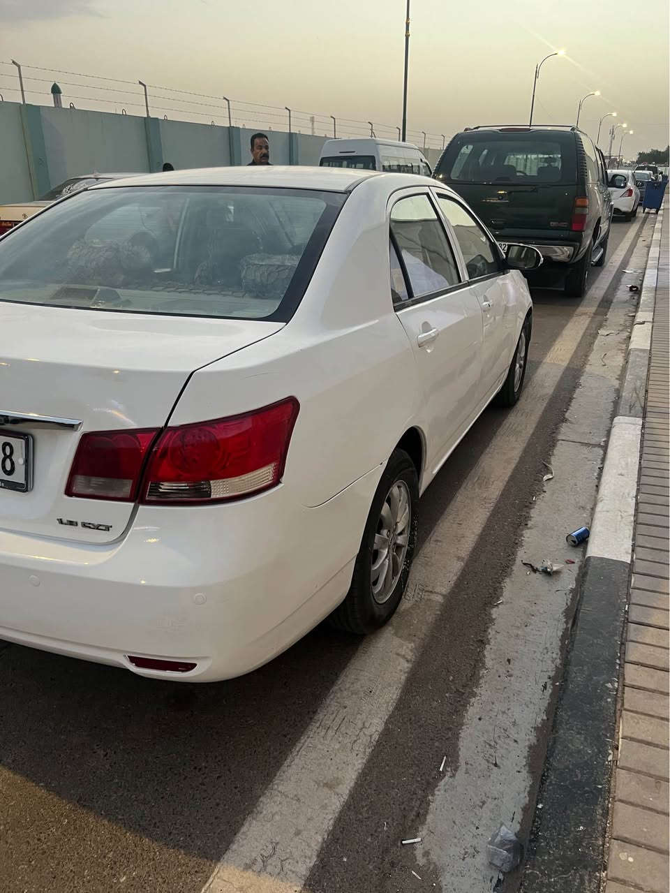 بي وايدي جاهزه من كلشي وبسمي  السيارة ملكوط خياس بس اموضح بلصور صبغ قماره وبنيد ومدكر بس. 

*********** البصرة, العراق
