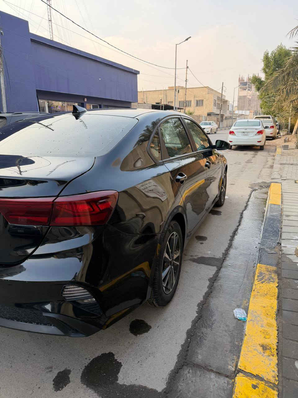 السلام عليكم كيا فورتي 22 وارد أمريكي رقم بصره حره بسمي
ضربتها بل صور
السعر 158$
***********
 العنوان البصره
