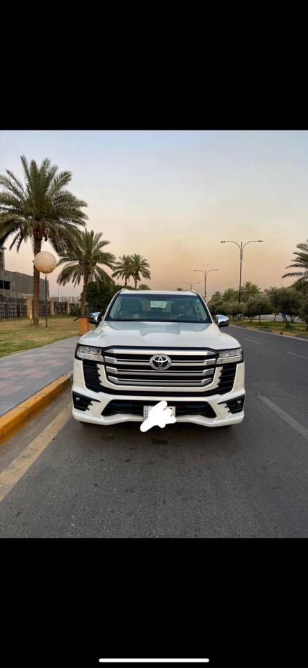 السلام عليكم 😕لاندكروز  شركة ساز؛البيع موديل 2022 رقم بغداد بسمي تحويل ثاني يوم ماشيه السياره 69 الف مكفول السياره بيها فقط هذا الشخط موضح بل صوره 
(***********)
