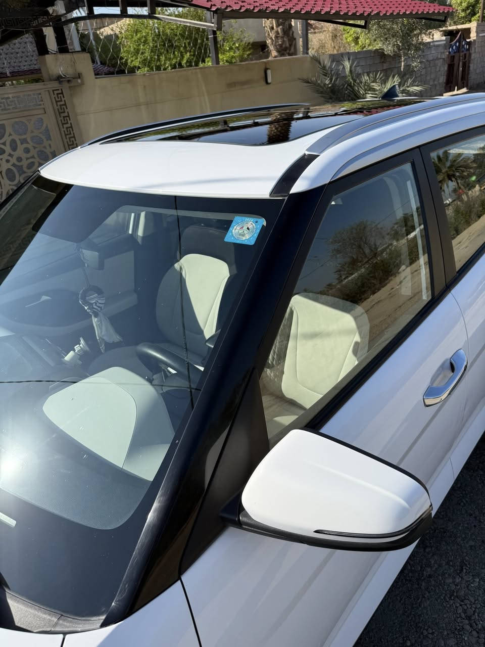 سلام عليكم 
هيونداي كريتا 2024 للبيع
السيارة ماشية 32 الف كيلومتر 
السيارة بيها ضربات بسيطة موضحة بالسونار اليوم سويتة ومحرك السيارة والكير نظيفات وتبديل الدهن مالتها يم الشركة ابدله ومنتظم بالتبديل 
المواصفات :
خليجي 
موديل 2024
حجم المحرك  1,5L دبل نوزل 
مفتاح التشغيل بصمة
تشغيل عن بعد
بانوراما
هاند بريك بصمة
شاشة ابل كار بلي 
اريل نفكيتر
حساسات خلفية
بك لايت LED
الانارة الداخلية LED
حجم الاطارات 215/60R17
ويل كب 
مقود جلد حياكة
شفتات مقود
قبضات الابواب ألمنيوم 
المودات والأوامر الصوتية
فحص نظام السيارة
المقاعد لون أبيض وأسود
عدد التجاوي 5 متحركة 
2 قطع تبريد
اوتو هولد
نظام مانع الانزلاق
نظام الايزو فكس
درايف مود
‏ECO SPORT NORMAL SMART
ماسحة خلفية
اشاير بالمري والمري قابلة للطي كهرباء
‏Bluetooth
‏USB
مخرج منفذ الطاقة
حاملات الأكواب 8
تطعيم الدواخل ألمنيوم
للاستفسار اكثر  *********** مكاني الدورة
