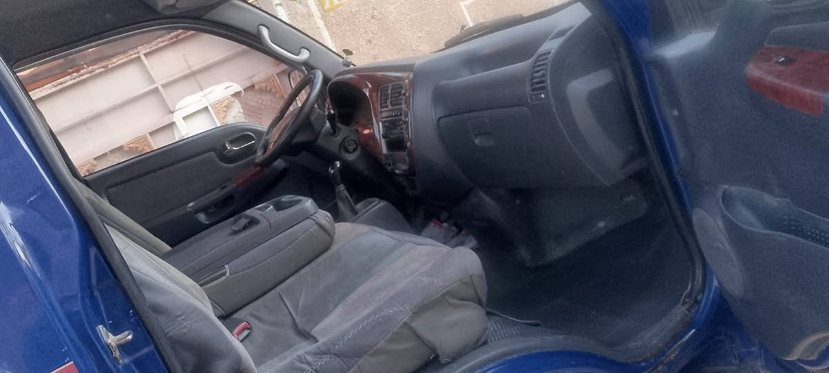 السلام عليكم دمعة فحل مسكر كفالة عامة كير محرك اكسل من الصبغ مكفولة كلة بلاد  تستلم ارقام انكليزي 2007عارضها ب90بيها مجال للطيبين مكلف بالنشر***********
