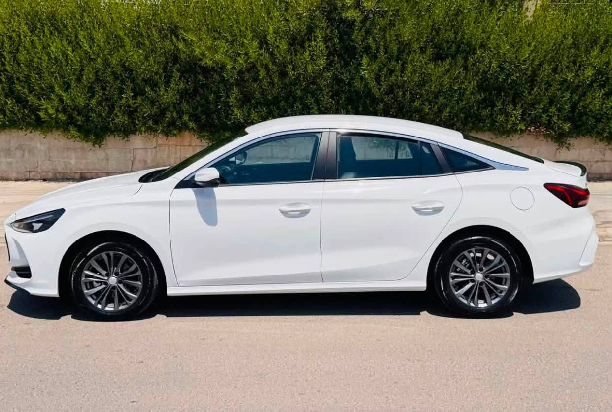 ‏‎ MG GT 2025 Sport ام جی 
- بێ سڵاید - بۆیاخ تەنک 
- تەنها 5000 ڕۆشتوە - هه‌موو گیانی به‌ شه‌رته‌
- زۆرپاکە.بێ بۆیاخ . بێ سارد . بێ ته‌زره‌ . بێ pdr . بێ چاڵ .  
- تەنها نزیک لە نوکی بۆنیدەکەی شەپۆلێکی هەیە بەقەدەر یەک پەنجە کە بە چاوی ئاسایی نابینرێ . 
- مه‌كینه‌و گێڕ به‌ شه‌رت
- مواصفات.بەصمة..برێك دوگمە .شاشەو كاميرا.ئاوێنەئشاره‌ت.لايت.زينۆن.
- ئەوەی پێویستە لە گاعی و نایلۆنی کوشن و بەرگی سوکان و لەزگەی دوگمەکانی کراوە . بەرمەجەی دیلکۆی بۆ کراوە . 
- سەیارەکە زۆر جاهیزە و ماڵی دۆستە بە پێی ڕۆشتنەکەی بێت حساب بکە سەیارەیەکی سفرە  و ڕەقەم کرا بێت . 
- دوو بەصمەی شەریکەی خۆی لەگەڵە . 
- ڕەقەم سلێمانی - سەنەوی تا ٢٠٣٠ تازەیە . تەحویل و غەرامە بە شەرت 
- شوێن - سلێمانی 
- بۆ سۆنەر و زانیاری زانیاری زیاتر پەیوەندی بکە 
سعر -١١٨ 
- تەلەفون - واتس اب - فایبر - (***********)
