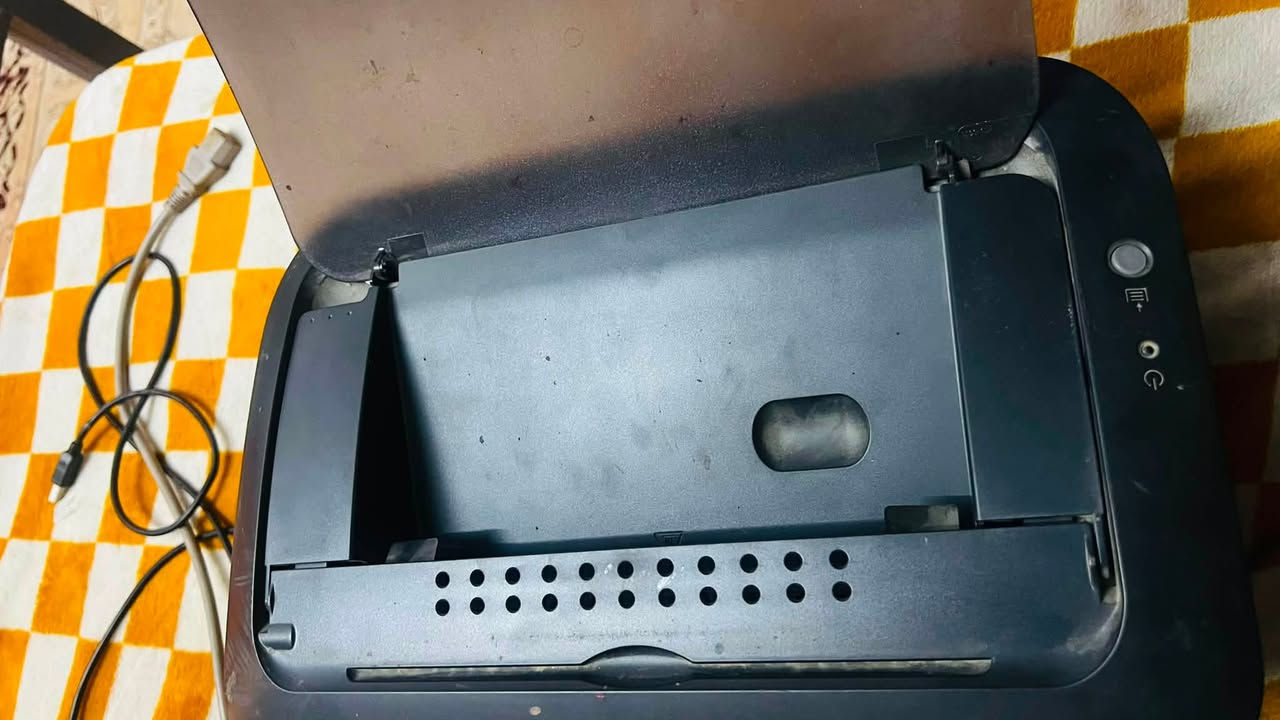 طابعة كانون استخدام قليل  اسود وابيض LB3060
السعر ٧٥


**إذا كنت صاحب هذا الإعلان وتريد حذفه لأي سبب، رجاءا أرسل رسالة إلى الدعم الفني**