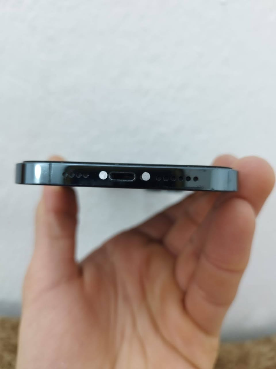 جهاز ايفون 
12برو ماكس 
ذاكره 256
بطاريه 78
جهاز بلادي ما مفتوح بي فطر كلش ضعيف بل ضهر 
السعر 450وبي مجال 
***********
***********
