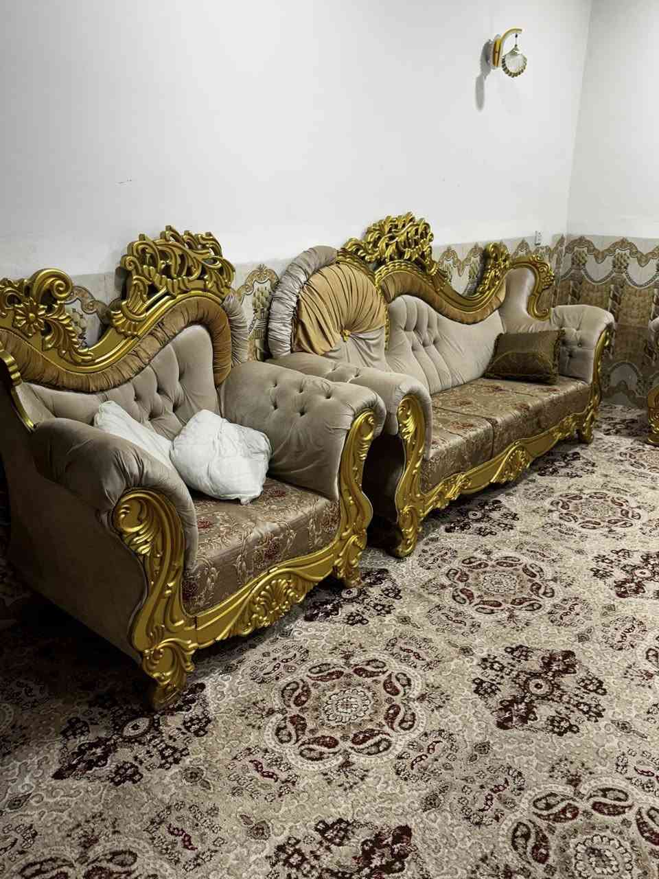 سلام وعليكم قنفات للبيع نضيفات كلش ويه 5 مخاد السعر 350 مامتواجد على نت الرقم ***********
