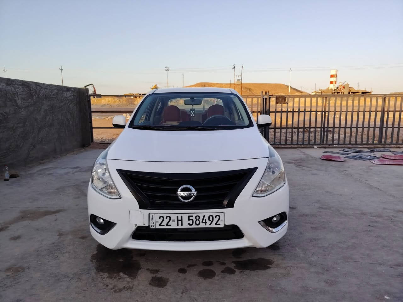 نيسان سني هندي بليته زركه
موديل ٢٠٢٠ رقم أربيل تحويل مباشر
ماشيه ٢٠٠
السياره مكفوله كفاله عامه
ماعده بيه رصعه من جوه باب الخلفي وره سايق
ورصعه جاملغ الأمامي عكس السايق والك الفحص
مابيه سونار
السعر ١١٥ وبيه مجال 
***********
