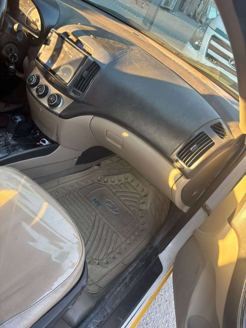 النترا 10 كوري محرك 1600كير صدر تبريد كولهن مكفولات. شاصي الغد مكفولات بجم كبس شرط من وره بيه طخه بصيطه بل حوض شبر بارد بارد. مكان سيديه تحويل ثاني يوم بسمي سياره سعر 94 وبيه مجال بصيط ***********
