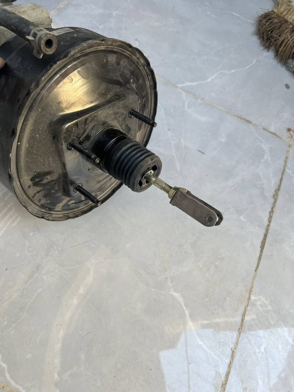 بريشر وعنبار ملكه شراط حاويه 
لبيع مكاني النجف شارع مدينه شراي تصال ع 
رقم ***********
