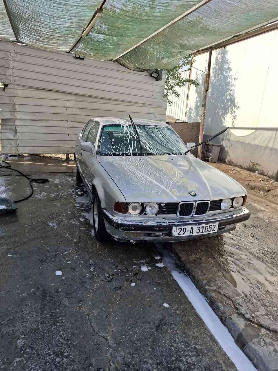 بيم حجم ٧٣٥ رقم نكليزي بسمي سياره جاهزه تبريد شغال كير محرك جيد جدا محرك ٣٥٠٠ كهربايات كلها شغاله السعر 40 وبيه مجال رقم تلفون ***********
