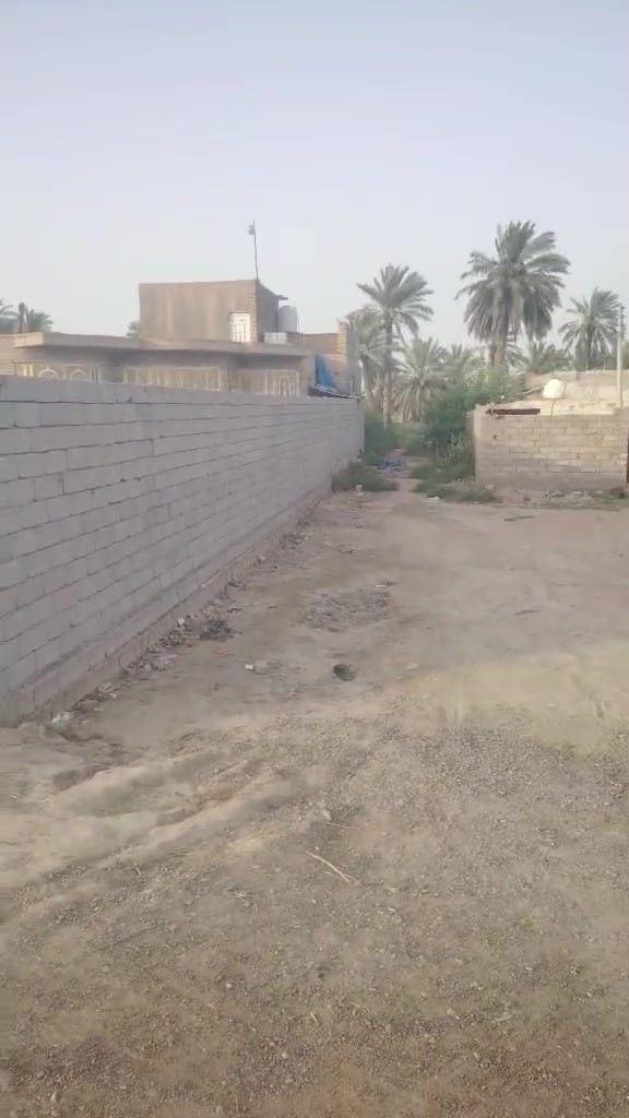 بيت للبيع صاير ب قطعه 800متر

بناء البيت 285متر
غرف نوم عدد3
صالتين كبار
استقبال 
مطبخ  حار و وبارد 
صحيات 
ملاحظة البيت بي كافتيريا ماشي شغلها صايره ع شارع من ضمن البيت
منطقة البو عليان قرب مدرسة الغدير ع شط صايره
كل الخدمات متوفره 
بناء البيت 2016
السعر 150 وبي مجال


**إذا كنت صاحب هذا الإعلان وتريد حذفه لأي سبب، رجاءا أرسل رسالة إلى الدعم الفني**