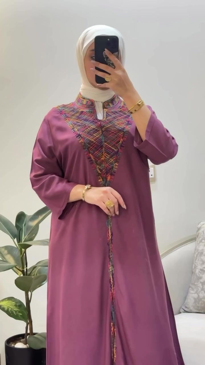 ⁨ اكتب (تم) بالتعليق يوصلك السعر 🫶
موديل مغربي 💚
الالوان : ٦ اللوان 
 
متوفر توصيل 
بغداد والمحافظات : خلال 24 ساعة 

للحجز : أرسلوا صورة المديل + طول + الوزن للتاكيد من القياس المناسب.


**إذا كنت صاحب هذا الإعلان وتريد حذفه لأي سبب، رجاءا أرسل رسالة إلى الدعم الفني**