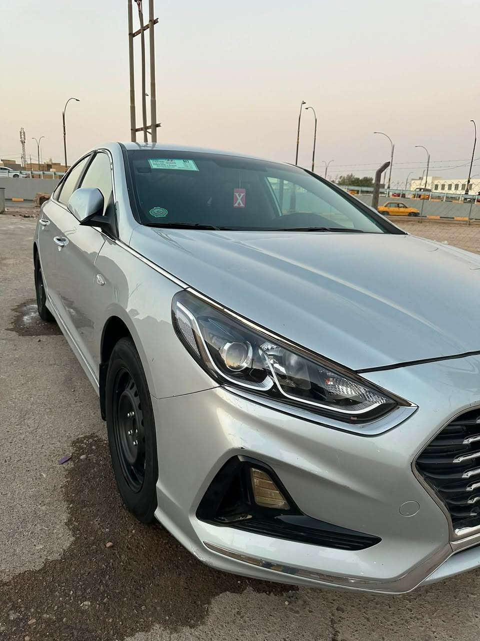 للبيع سوناته موديل ٢٠١٩
ادوات كصه جنطه بيه صبغ بس مكان الكص فقط ولباقي كفاله من الصبغ مكينه كير حداديه كارتون تخم تاير ويل جديد تبريد ثلج شاشه جبيره مري شفط حساسات خلفيه 
تخم فلنجات ودسكات جدد سياره مثل ساعه ولا كلوب مشتغل بل دشبول سياره بل كارتون مال جني مستحيل اكو اخته وبنضافته وبله صبغ سعر ٦٣ وبيه مجال كلش قليل اتصال ع رقم ***********
