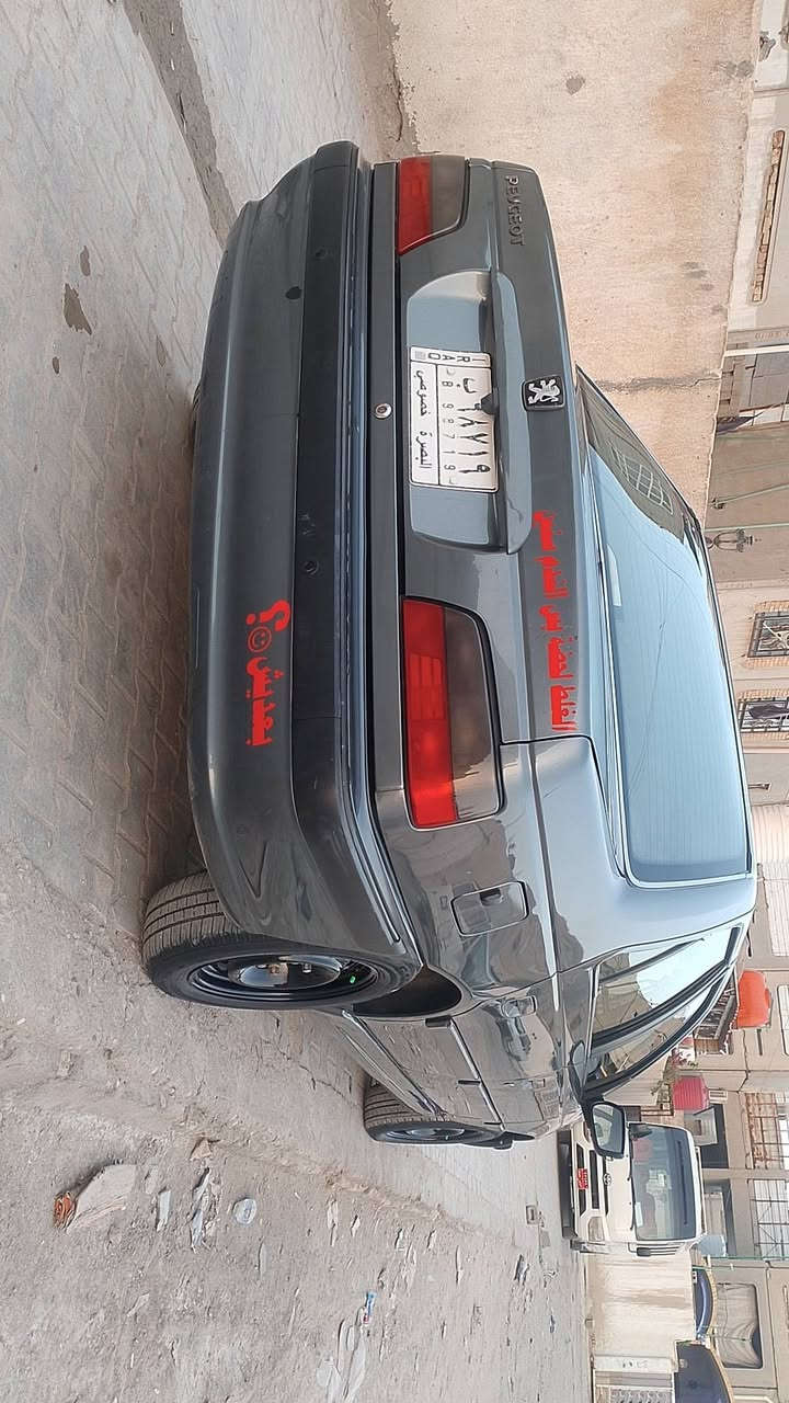سلام عليكم بيجو بارص مديل 23 سياره حره تحويل مباشر سياره ماشيه 78 بيه تبديل مدكر وباب سايق جهت السايق اب 70 وبيه مجال بصيط هاتف ***********
